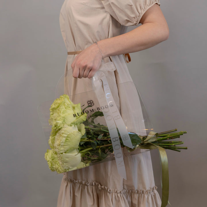 Bouquet of 12 green roses