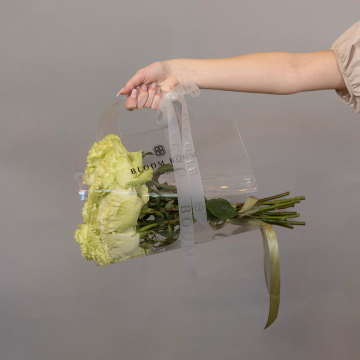 Bouquet of 12 green roses