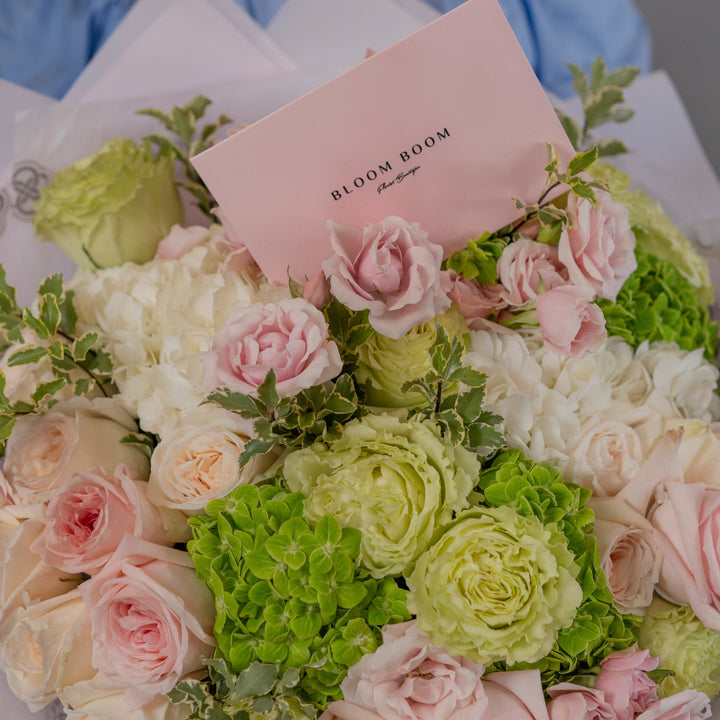 Classic bouquet "Garden after the rain" with roses and hydrangea