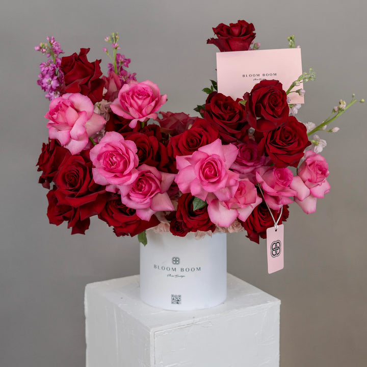 Flower box "Whispers of Love" with roses