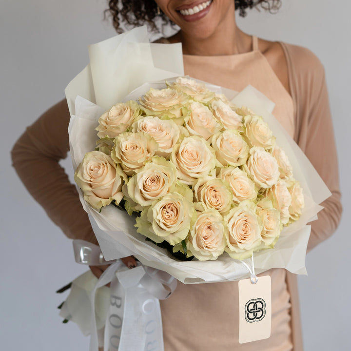 Bouquet with 25 / 50 / 75 sandy roses