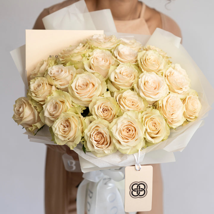 Bouquet with 25 / 50 / 75 sandy roses