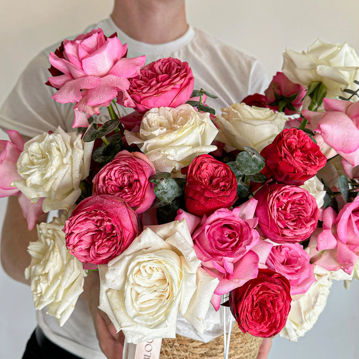 Basket Pink Love with roses