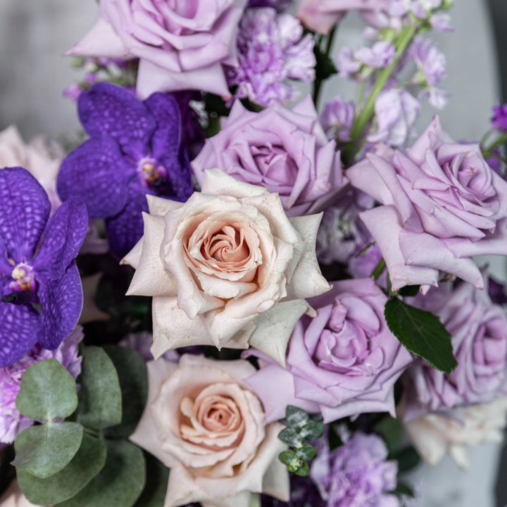 Flower box "Purple Bliss" with hydrangea and roses