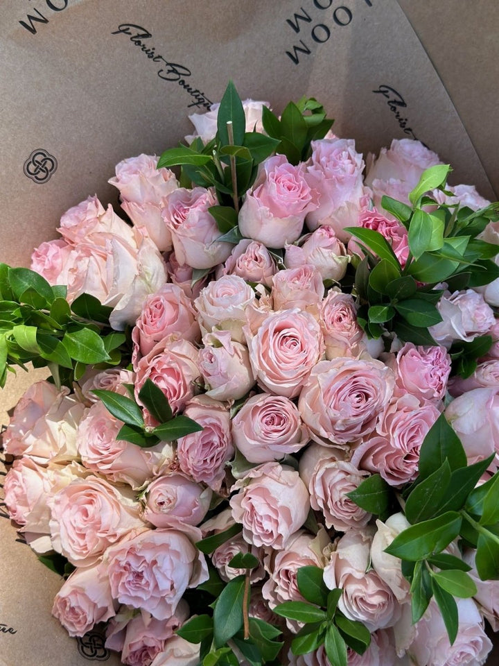 Bouquet of pink roses