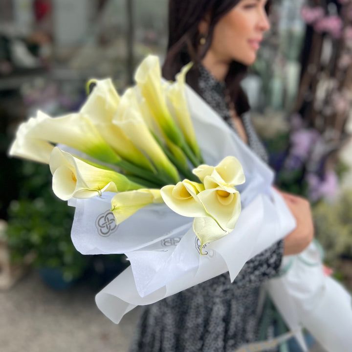 Bouquet of white calla flowers