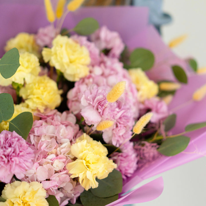 Bouquet "Whispering Garden" with hydrangea and carnation