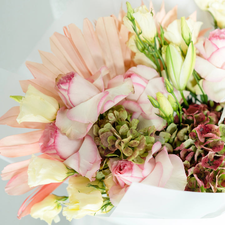 Bouquet "Harmony in Bloom" with hydrangea, rose and eustoma