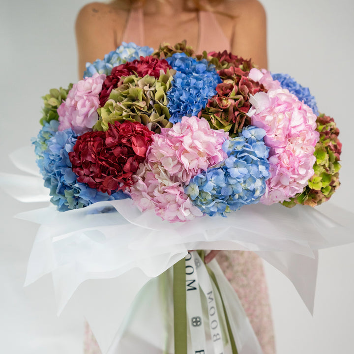 Bouquet with 25 hydrangea