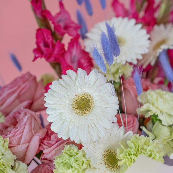 Bouquet "Romantic fragrance" with rose, gladiolus, gerberas and carnation