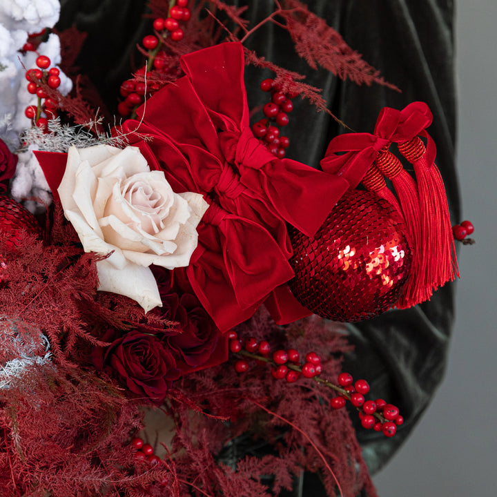 Bouquet "Red Snow" with roses