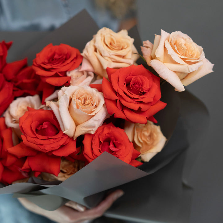 Bouquet "Rosy Whirl" with red and creamy roses