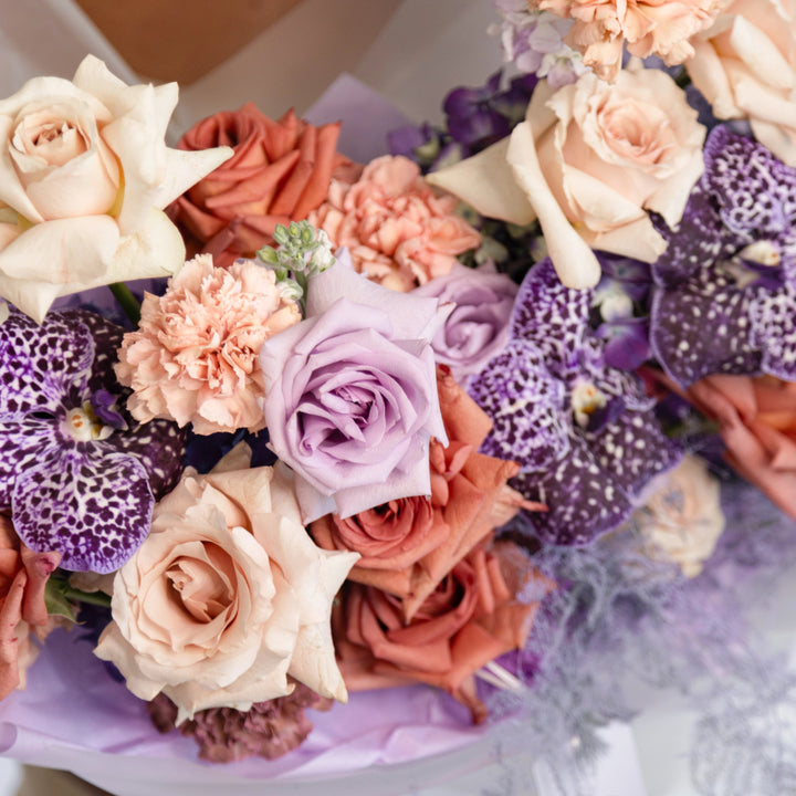 Bouquet Lavender Raf Small with rose and carnation