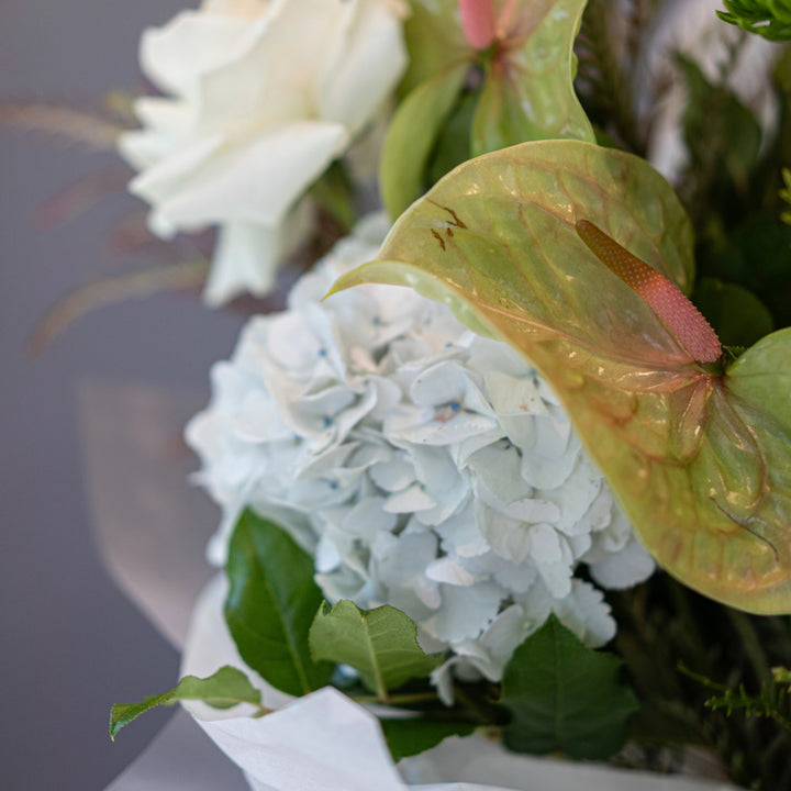 Box Fairy Flower Forest with roses and hydrangea