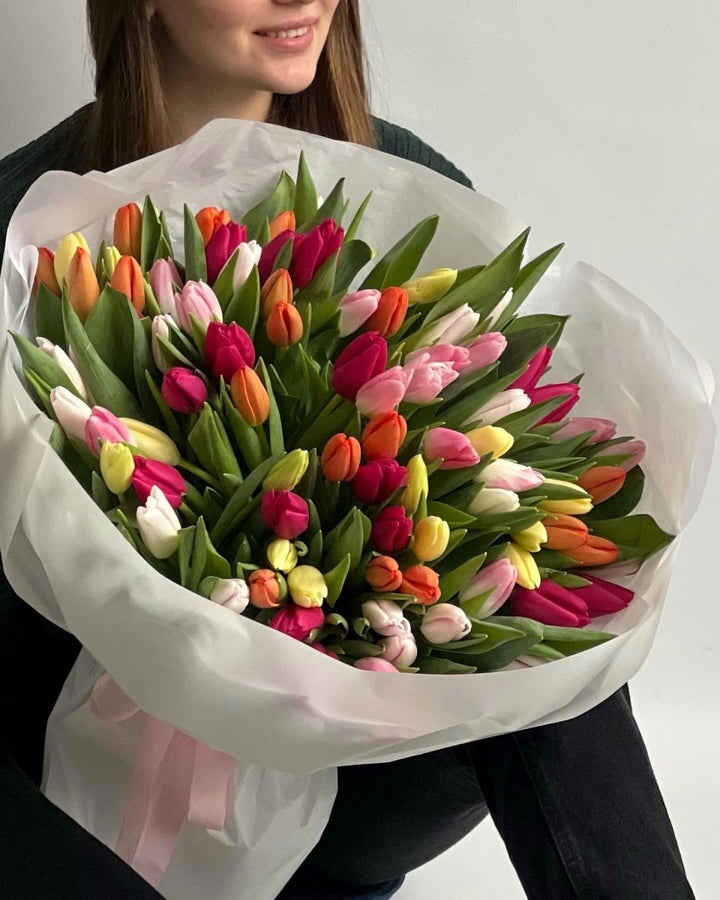 Bouquet of 75 multicolored tulips