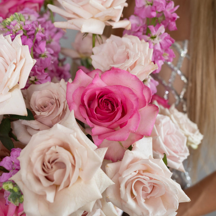 Flower basket "Sweet Candy" with roses and hydrangea