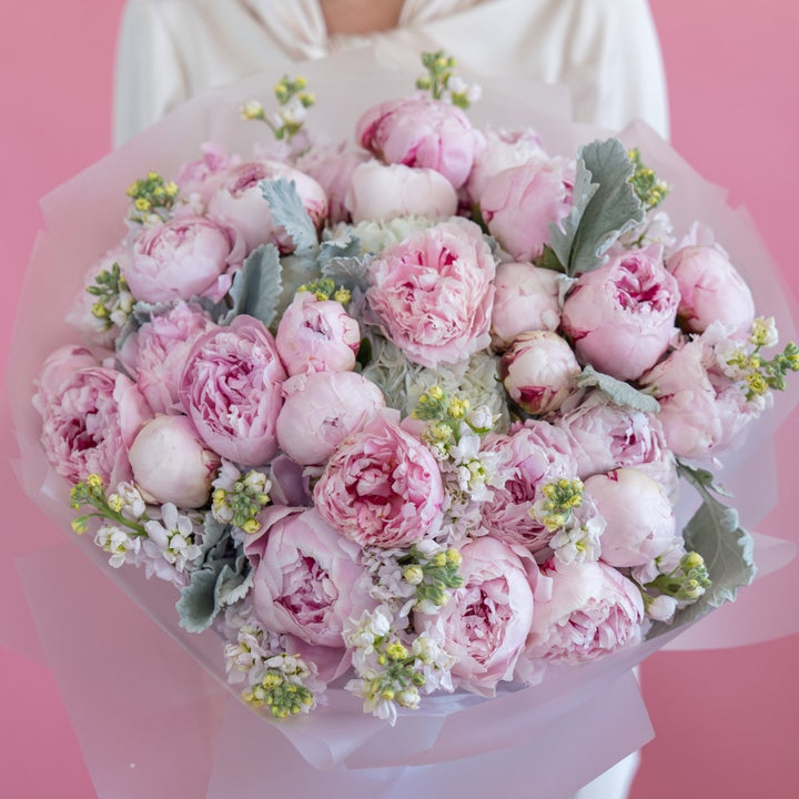 Bouquet "Peony cream"