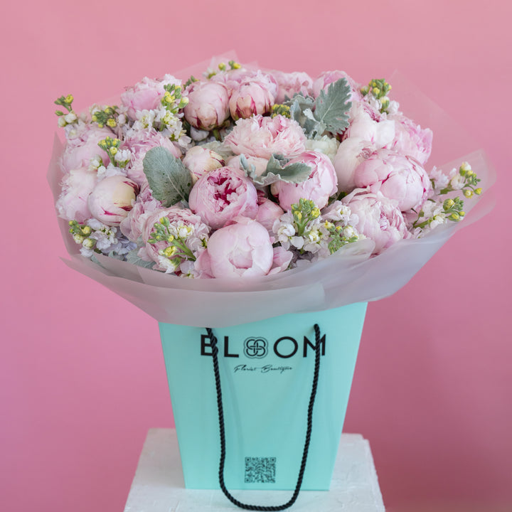 Bouquet "Peony cream"