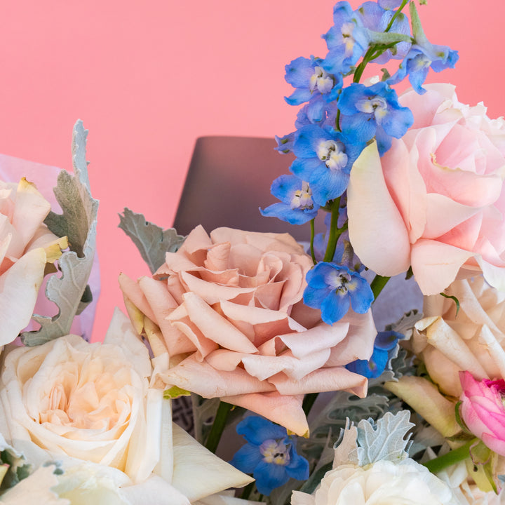 Small bouquet "Foggy" with roses and tulips