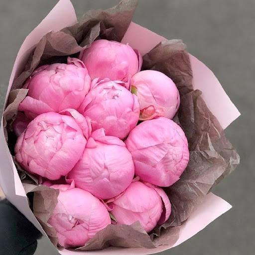 Bouquet of 9 pink peonies