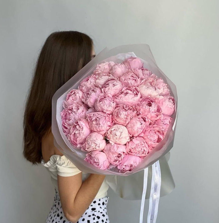 Bouquet of 30 pink peonies